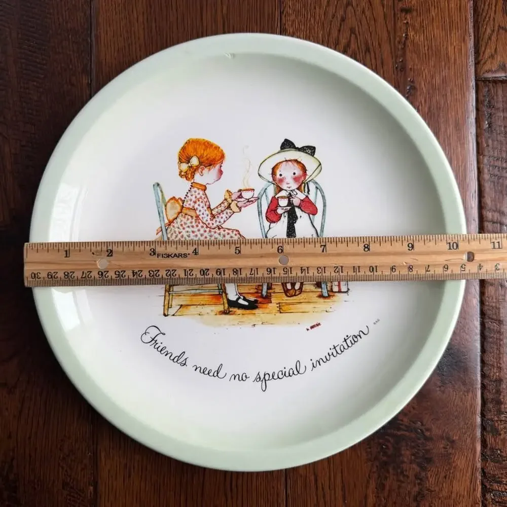 Vintage Holly Hobbie Style Friendship Plate “Friends Need No Special Invitation”